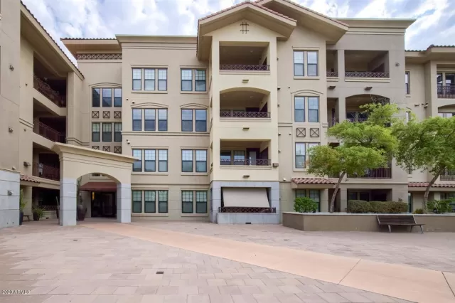 MLS: 6138194 Condo For Sale