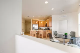 Photo #5: 6138194 Listing