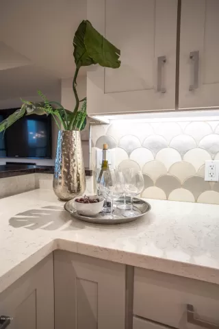 Photo #3: 6138399 Listing