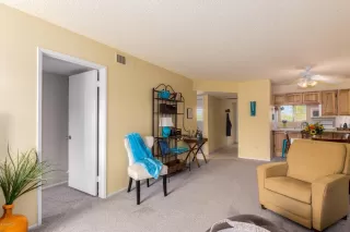 Photo #5: 6138492 Listing 