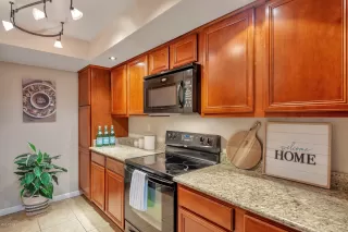Photo #2: 6138562 Listing