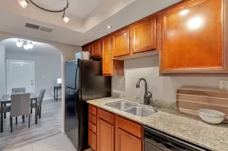 Photo #5: 6138562 Listing