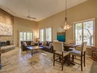 Photo #4: 6138729 Listing
