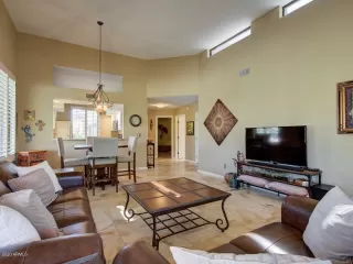 Photo #6: 6138729 Listing