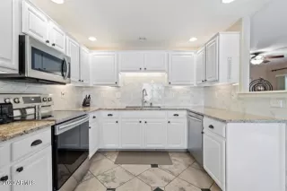 Photo #3: 6138941 Listing 