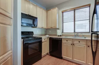 Photo #6: 6139221 Listing