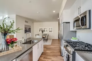 Photo #2: 6139253 Listing