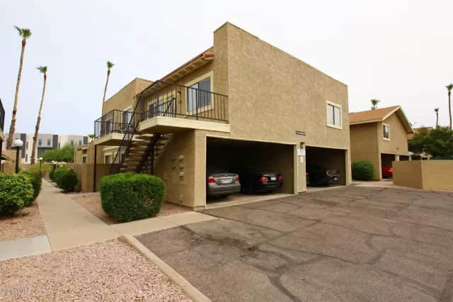 MLS: 6139453 Condo For Sale