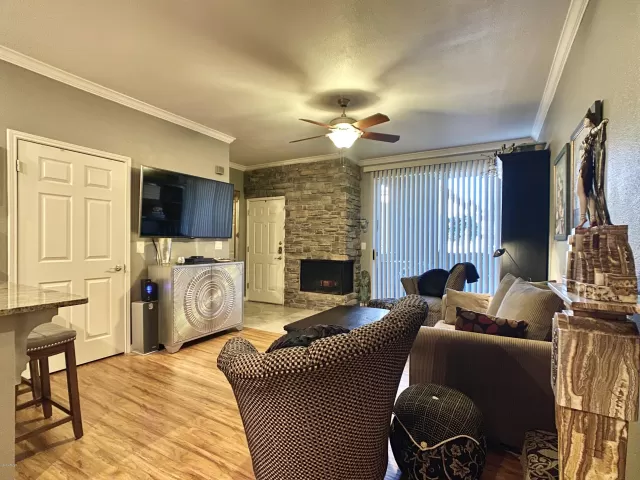 MLS: 6139577 Condo For Sale