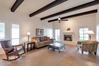 Photo #3: 6139644 Listing