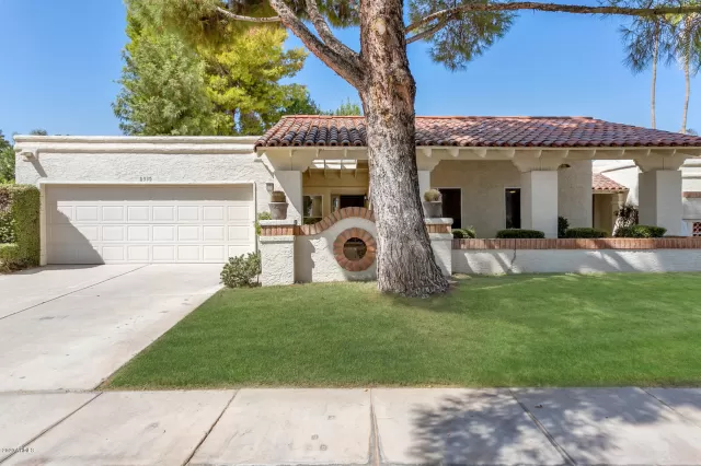 MLS: 6139809 Condo For Sale