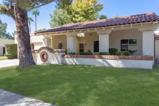 Photo #2: 6139809 Listing
