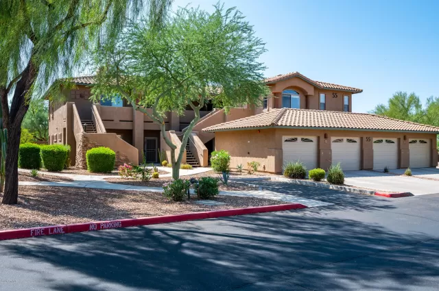 MLS: 6139852 Condo For Sale