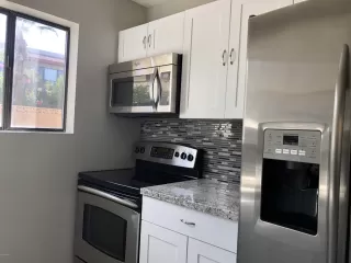 Photo #5: 6139884 Listing