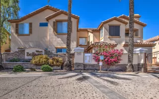 Photo #3: 6139980 Listing