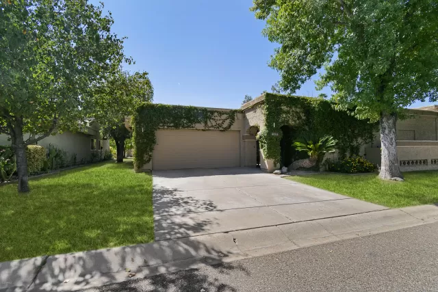 MLS: 6140138 Condo For Sale