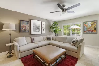 Photo #5: 6140138 Listing