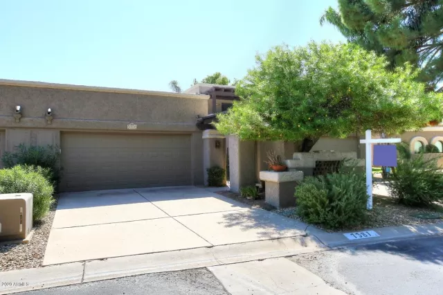 MLS: 6140169 Condo For Sale