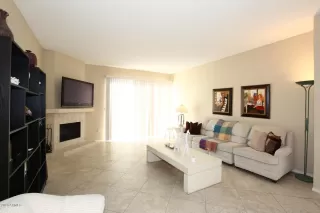 Photo #5: 6140169 Listing 