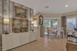 Photo #3: 6140400 Listing