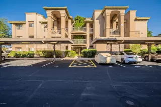 Photo #6: 6140448 Listing