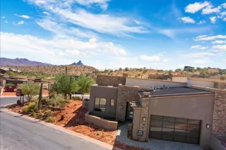 Photo #1: 6140518 Listing