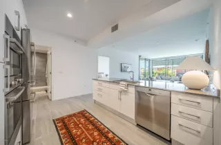 Photo #5: 6140658 Listing 