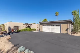 Photo #2: 6140702 Listing