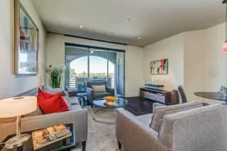 Photo #3: 6140835 Listing