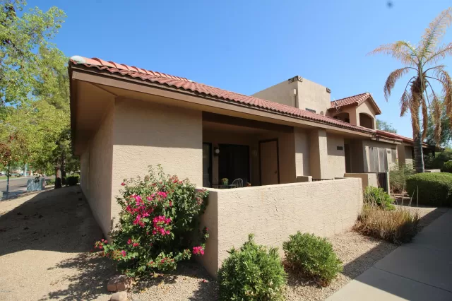 MLS: 6140879 Condo For Sale