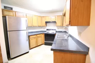 Photo #5: 6140879 Listing