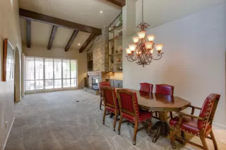 Photo #5: 6141051 Listing