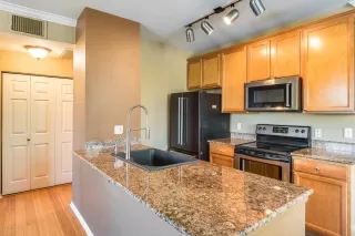Photo #6: 6141062 Listing