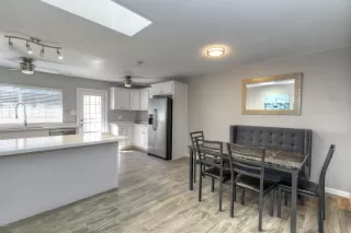 Photo #4: 6141179 Listing 