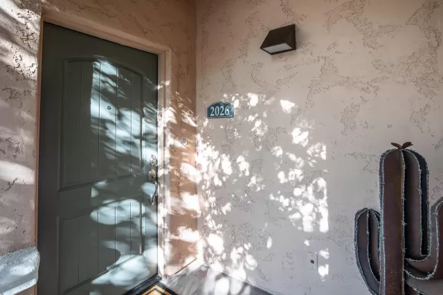 MLS: 6141220 Condo For Sale