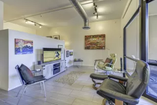Photo #3: 6141598 Listing
