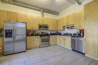 Photo #6: 6141598 Listing