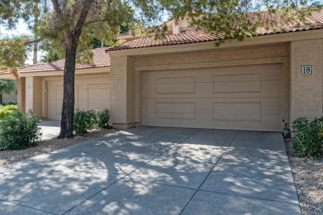 MLS: 6141693 Condo For Sale