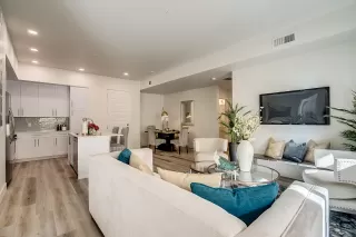 Photo #3: 6141710 Listing 