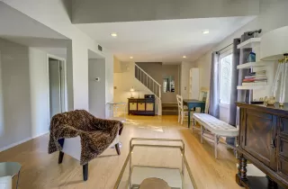 Photo #6: 6141769 Listing