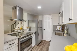 Photo #5: 6141792 Listing 