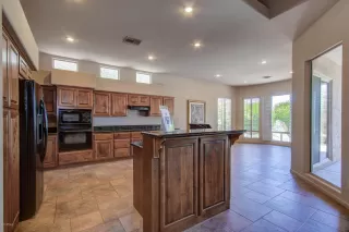 Photo #3: 6141798 Listing