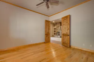 Photo #6: 6141798 Listing