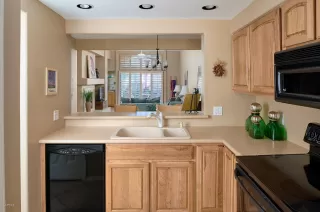 Photo #4: 6141881 Listing
