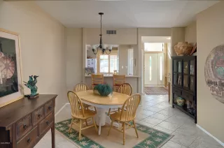 Photo #5: 6141881 Listing