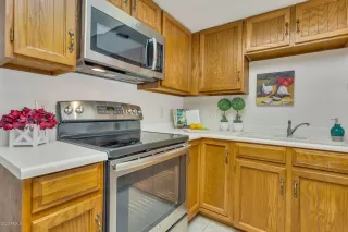 Photo #3: 6141918 Listing