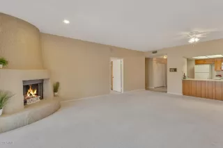 Photo #5: 6141918 Listing