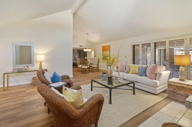 MLS: 6142114 Condo For Sale
