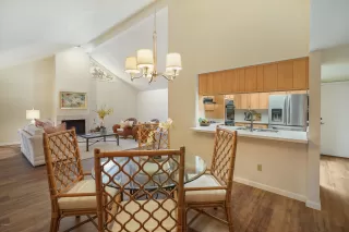 Photo #5: 6142114 Listing
