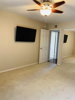 Photo #4: 6142142 Listing
